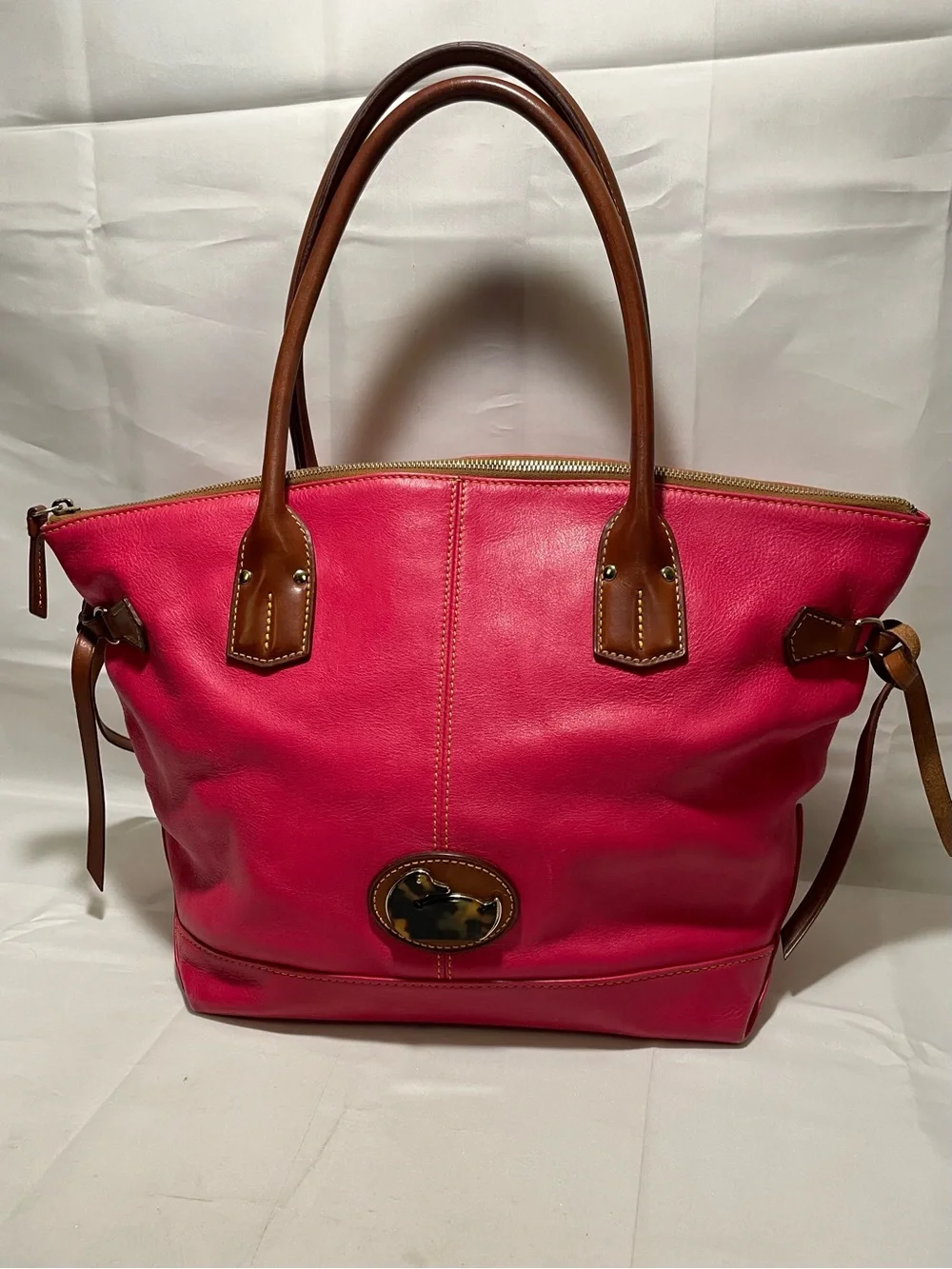 Dooney & Bourke 